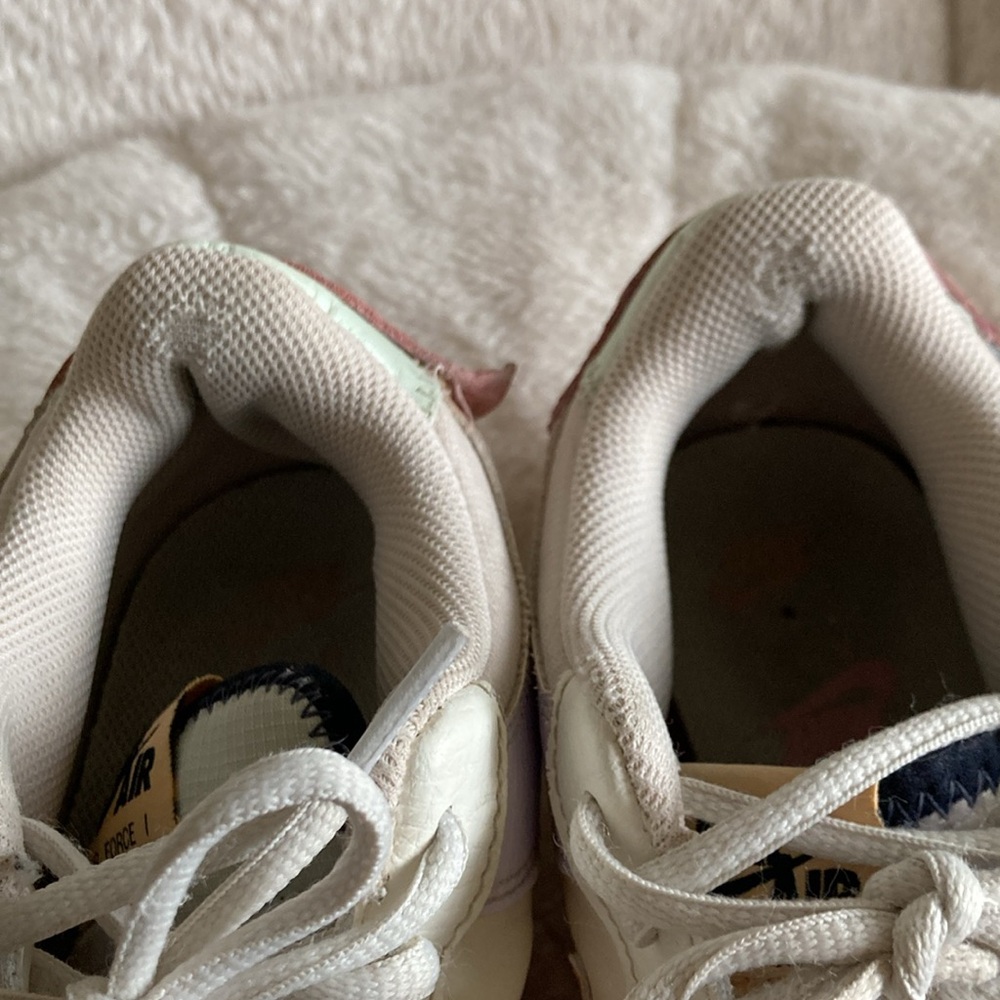 Nike Air Force 1 sneakers pastel size 9.5 - Picture 8 of 16
